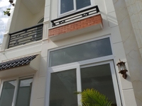 Bán nhà 3 tầng chủ xây ở, dt 5x14m Quận 7 liền kề Phú Mỹ Hưng HXH 8m Bán nhà 3 tầng chủ xây ở, dt 5x14m Quận 7 liền kề Phú Mỹ Hưng HXH 8m