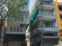 Cần bán nhà MT Hoàng Diệu, lề rộng xe hơi đậu thoải mái, giá 22,5 tỷ Cần bán nhà MT Hoàng Diệu, lề rộng xe hơi đậu thoải mái, giá 22,5 tỷ