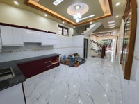 Bán căn nhà xây mới trong hồ lâm tường Bán căn nhà xây mới trong hồ lâm tường