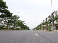 Cho thuê nhà phố 3 tầng cao cấp 4 ngủ, 3 khách trong khu đô thị Vsip Cho thuê nhà phố 3 tầng cao cấp 4 ngủ, 3 khách trong khu đô thị Vsip