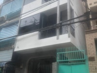 Bán nhà căn góc 2 mặt đường lớn 10m. Nhà mới sửa chữa hoàn thiện lại