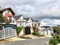 Bán nhà liên kế kqh Tô Hiến Thành - P3 – Tp – Đà Lạt. Bán nhà liên kế kqh Tô Hiến Thành - P3 – Tp – Đà Lạt.