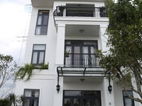 Biệt thự villa hồ bơi sân vườn 150m, 4 tỷ / SHR Biệt thự villa hồ bơi sân vườn 150m, 4 tỷ / SHR