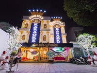 Tuyển nhân viên Và tiếp viên Nữ phục vụ Karaoke VIP Tuyển nhân viên Và tiếp viên Nữ phục vụ Karaoke VIP