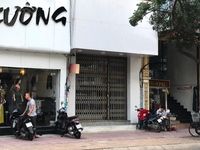 Cho thuê mặt bằng mặt tiền Nguyễn Đình Chiểu, Quận 3: 4.5m x 13m... Cho thuê mặt bằng mặt tiền Nguyễn Đình Chiểu, Quận 3: 4.5m x 13m...
