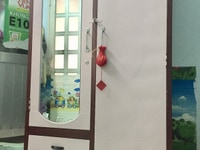 Về quê thanh lú tủ sắt mới 80%, giá 400k Về quê thanh lú tủ sắt mới 80%, giá 400k