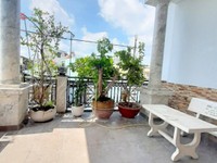 8,4 tỷ/ Bán Nhà 4 tầng(4.7m x 12.5m) nở hậu Ni Sư Huỳnh Liên