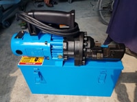 Máy cắt sắt thủy lực cầm tay phi 25 Máy cắt sắt thủy lực cầm tay phi 25