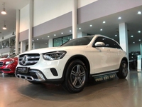 Xe cũ chính hãng MercedesGLC200 cũ lăn bánh 600Km giá 1,86 tỷ Xe cũ chính hãng MercedesGLC200 cũ lăn bánh 600Km giá 1,86 tỷ