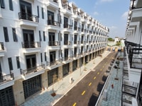 còn 1 căn view sông sài gòn lanmark 81_ bảo ngọc garden 4x16.q12 còn 1 căn view sông sài gòn lanmark 81_ bảo ngọc garden 4x16.q12