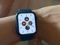 Bán apple watch seri 5 size 44mm mới 99,9% Bán apple watch seri 5 size 44mm mới 99,9%