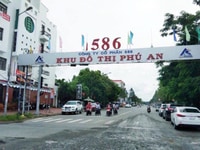 Giảm giá 100 tr Nhà gốc đẹp 1 trệt 1 lầu 2 mặt tiền đường 22A khu 586 Giảm giá 100 tr Nhà gốc đẹp 1 trệt 1 lầu 2 mặt tiền đường 22A khu 586
