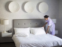 Cần tuyển gấp 1 nữ tạp vụ phòng 5.5tr bao ăn ở tại hà nội. Cần tuyển gấp 1 nữ tạp vụ phòng 5.5tr bao ăn ở tại hà nội.