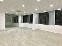 Cần cho thuê 90m2 sàn văn phòng gần đường Ung Văn Khiêm. Cần cho thuê 90m2 sàn văn phòng gần đường Ung Văn Khiêm.