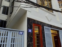 Nhà 38m2 mới x5 tầng, hướng Đông Nam, sổ đỏ , ô tô đỗ cửa, 2,8 tỷ