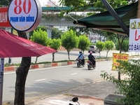 Nhà mặt tiền cho thuê lầu 1 làm văn phòng show room Nhà mặt tiền cho thuê lầu 1 làm văn phòng show room