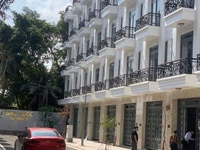 Nhà lầu có thang máy, đúc kiên cố 5 tấm. Thạnh Lộc quận 12
