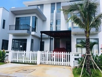 Biệt thự sân vườn 153m2, sổ hồng riêng, cho thuê 15tr/ tháng Biệt thự sân vườn 153m2, sổ hồng riêng, cho thuê 15tr/ tháng