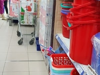 Tuyển gấp 2 lao động phổ thông quầy siêu thị Tuyển gấp 2 lao động phổ thông quầy siêu thị