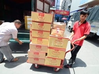 Cần nhân viên bốc xếp phụ kho + phụ xe tài xế xe tải nhẹ Cần nhân viên bốc xếp phụ kho + phụ xe tài xế xe tải nhẹ