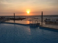 Bán gấp resort sát biển 2ha kinh doanh tốt Bán gấp resort sát biển 2ha kinh doanh tốt