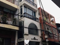 Nhà ngay vòng xoay Lý Thái Tổ, 450m2, 7PN - 8WC, 65 triệu Nhà ngay vòng xoay Lý Thái Tổ, 450m2, 7PN - 8WC, 65 triệu