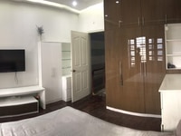 Phòng cao cấp full nội thất, Tivi, máy lạnh, giường, tủ treo đồ Phòng cao cấp full nội thất, Tivi, máy lạnh, giường, tủ treo đồ