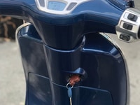 Cần bán chiếc piaggo vespa xe nhà chính chủ, máy còn tốt, dàn áo đẹp Cần bán chiếc piaggo vespa xe nhà chính chủ, máy còn tốt, dàn áo đẹp