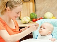 Cần một cô chăm bé toàn thời gian Cần một cô chăm bé toàn thời gian