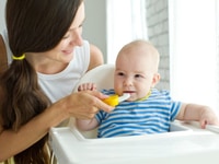 Tuyển cô chăm bé làm lâu dài với gia đình Tuyển cô chăm bé làm lâu dài với gia đình