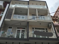 Cho thuê nguyên căn góc hai mặt tiền đường Triệu Quang Phục, Q5 Cho thuê nguyên căn góc hai mặt tiền đường Triệu Quang Phục, Q5