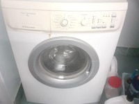 Dọn nhà cần thanh lý gấp máy giặt cửa ngang electrolux giá 2 tr 5 Dọn nhà cần thanh lý gấp máy giặt cửa ngang electrolux giá 2 tr 5