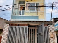 Bán nhà Xuân Thới Thượng 47 - 50m2 (1 trệt, 2 lầu) - 2,3 tỷ Bán nhà Xuân Thới Thượng 47 - 50m2 (1 trệt, 2 lầu) - 2,3 tỷ