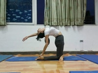 Nhận dạy Yoga tại nhà Học Viên, Dạy 1 kèm 1 cho học viên Nữ Nhận dạy Yoga tại nhà Học Viên, Dạy 1 kèm 1 cho học viên Nữ