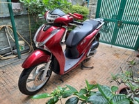 Chính chủ bán xe SH 150i màu đỏ đời 2018, giá 88 triệu Chính chủ bán xe SH 150i màu đỏ đời 2018, giá 88 triệu