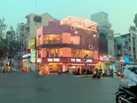 Cho Thuê Nhà Mặt Tiền Chính Chủ Trung Tâm