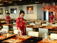 Tuyển nhân viên Nữ chạy bàn , quán ăn . Tuyển nhân viên Nữ chạy bàn , quán ăn .