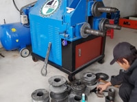 Máy uốn ống thủy lực phi 114 uốn ống 3 trục Máy uốn ống thủy lực phi 114 uốn ống 3 trục