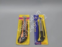 Dao rọc giấy 3 LƯỠI 18MM, vỏ bọc bằng nhựa Dao rọc giấy 3 LƯỠI 18MM, vỏ bọc bằng nhựa