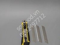 Dao rọc giấy 3 lưỡi 18mm, vỏ bọc bằng nhựa Dao rọc giấy 3 lưỡi 18mm, Dao rọc giấy 3 lưỡi 18mm, vỏ bọc bằng nhựa Dao rọc giấy 3 lưỡi 18mm,