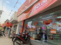 Tuyển 03 nhân viên bán hàng , 1 thu ngân Tuyển 03 nhân viên bán hàng , 1 thu ngân