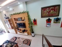 Nhà Hoàng Quốc Việt, Nghĩa Tân, diện tích42m2, 5 tầng, ô tô đỗ, 5,6 tỷ Nhà Hoàng Quốc Việt, Nghĩa Tân, diện tích42m2, 5 tầng, ô tô đỗ, 5,6 tỷ