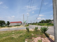 Bán lô đất gần chợ Hoà Long - Mặt tiền đường lớn Bán lô đất gần chợ Hoà Long - Mặt tiền đường lớn