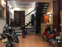 Bán nhà phân lô Lạc Long Quân 50m2*5 tầng. Mặt tiền 4.5m. Giá 6.7 tỷ Bán nhà phân lô Lạc Long Quân 50m2*5 tầng. Mặt tiền 4.5m. Giá 6.7 tỷ