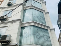 Cho thuê nhà mặt tiền 10A Trần Nhật Duật, Tân Định, Q 1. DTSD 300m2. Cho thuê nhà mặt tiền 10A Trần Nhật Duật, Tân Định, Q 1. DTSD 300m2.
