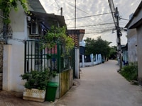 Nhà nguyên căn 60m2, đường xe hơi, giá 5 Triệu Nhà nguyên căn 60m2, đường xe hơi, giá 5 Triệu