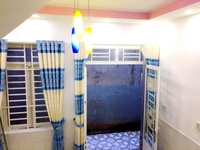 Nhà 1 trệt, 2 lầu, giá rẻ, đường Huỳnh Tấn Phát Nhà 1 trệt, 2 lầu, giá rẻ, đường Huỳnh Tấn Phát