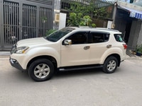 Isuzu Mux mt máy dầu 2017 màu trắng Isuzu Mux mt máy dầu 2017 màu trắng