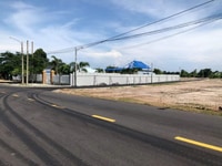 Cần bán gấp nền đất giá rẻ, sang tên công chứng ngay. Cần bán gấp nền đất giá rẻ, sang tên công chứng ngay.