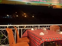 Tuyển nhân viên phục vụ phụ bếp bao ăn ở Tuyển nhân viên phục vụ phụ bếp bao ăn ở
